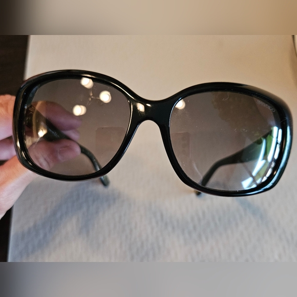 Jimmy ChooSunglasses - Picture 2 of 9